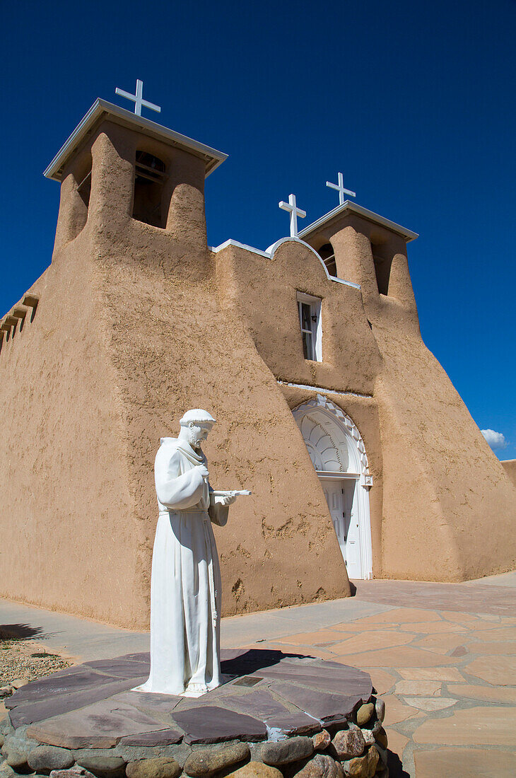 San Francisco de Asis Mission Church, National Historic Landmark, established 1772, Ranchos de Taos, New Mexico, United States of America, North America