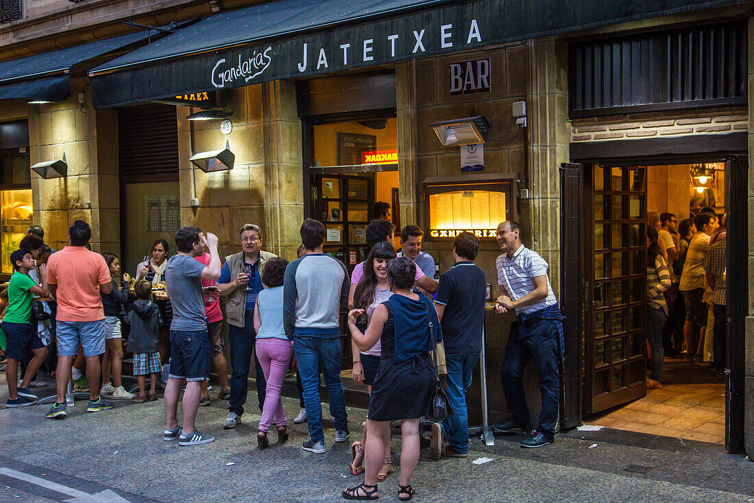 pintxos (or pincho) bar, old town, san sebastian, donostia, basque country, spain