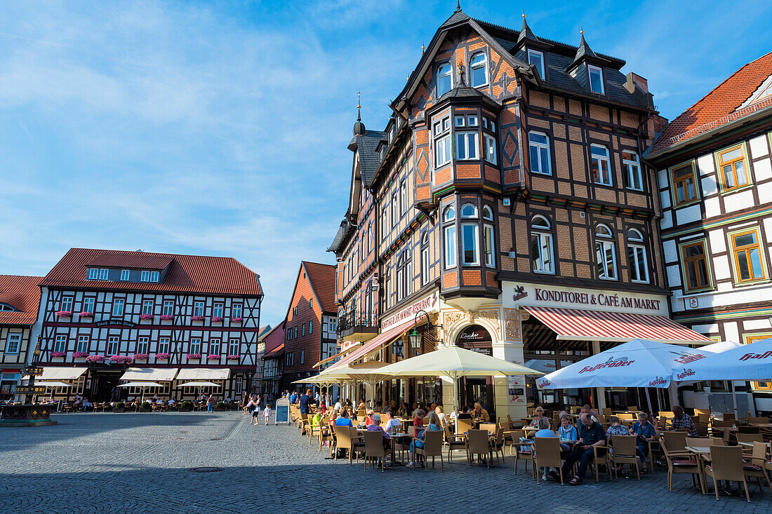 Half-timbered houses and cafe on the market square, Wernigerode, Harz, Saxony-Anhalt, Germany, Europe