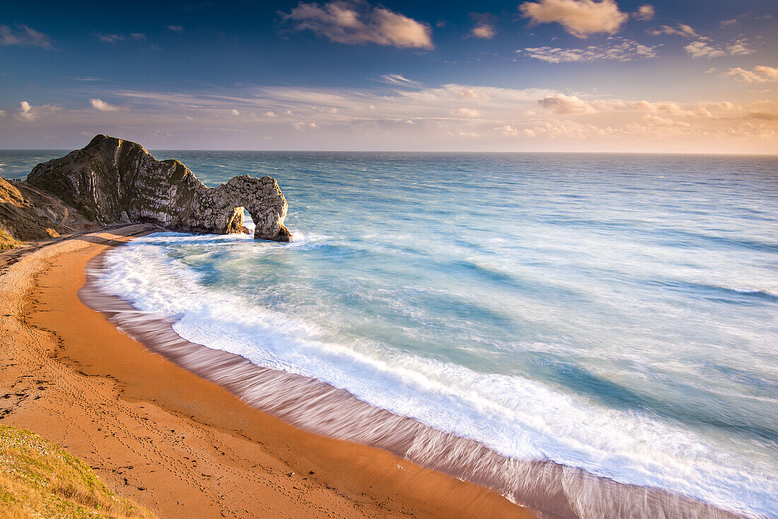 Durdle Door, Jurassic Coast, UNESCO World Heritage Site, Dorset, England, United Kingdom, Europe