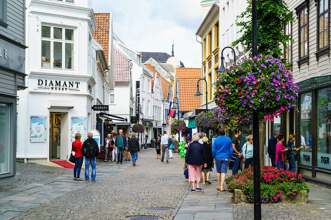 Pedestrianised shopping street in Stavanger, Norway, Scandinavia, Europe