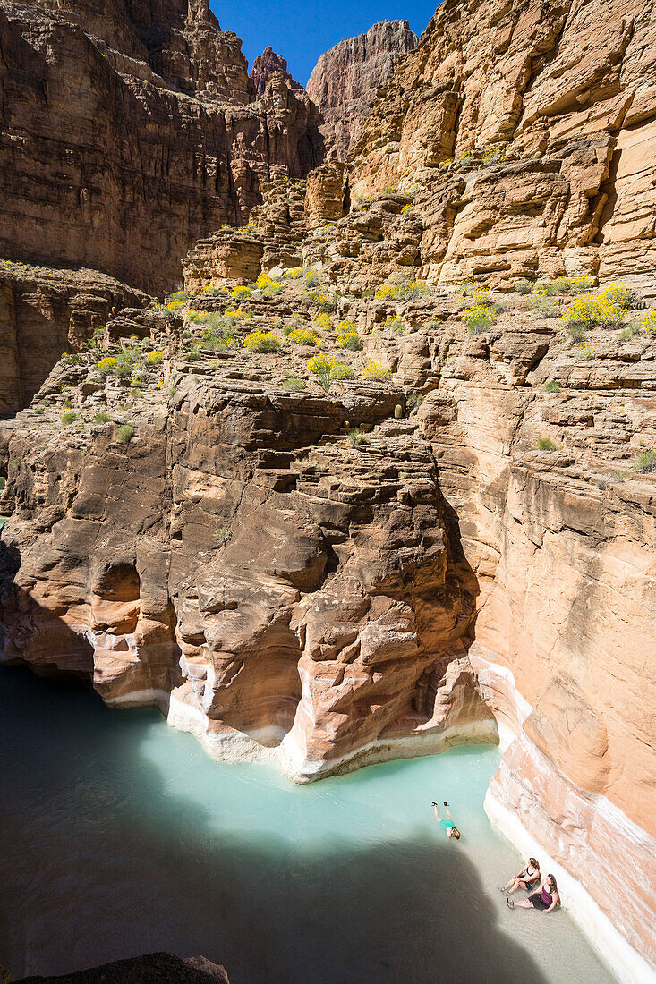 Kathleen, Meg and Nora Hanson, Havasu River, Grand Canyon, AZ