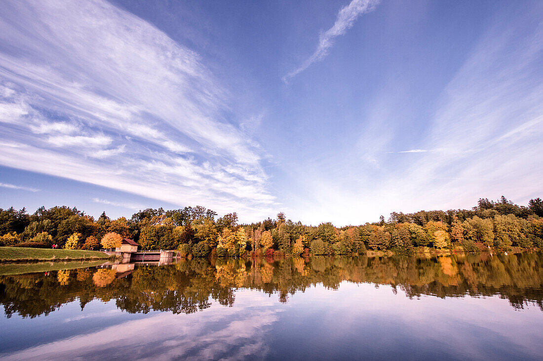 Lake Bucher Stausee in autumn, Rainau, close to Aalen, Ostalbkreis, Baden-Wuerttemberg, Germany