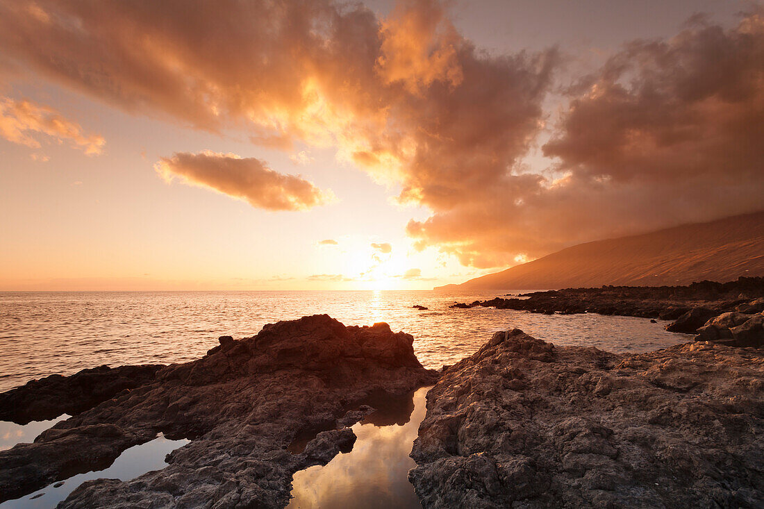 Sunset at south coast near La Restinga, UNESCO biosphere reserve, El Hierro, Canary Islands, Spain, Atlantic, Europe