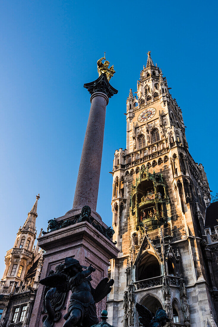 The Mariensaule with the city hall, Munich, Bavaria, Germany