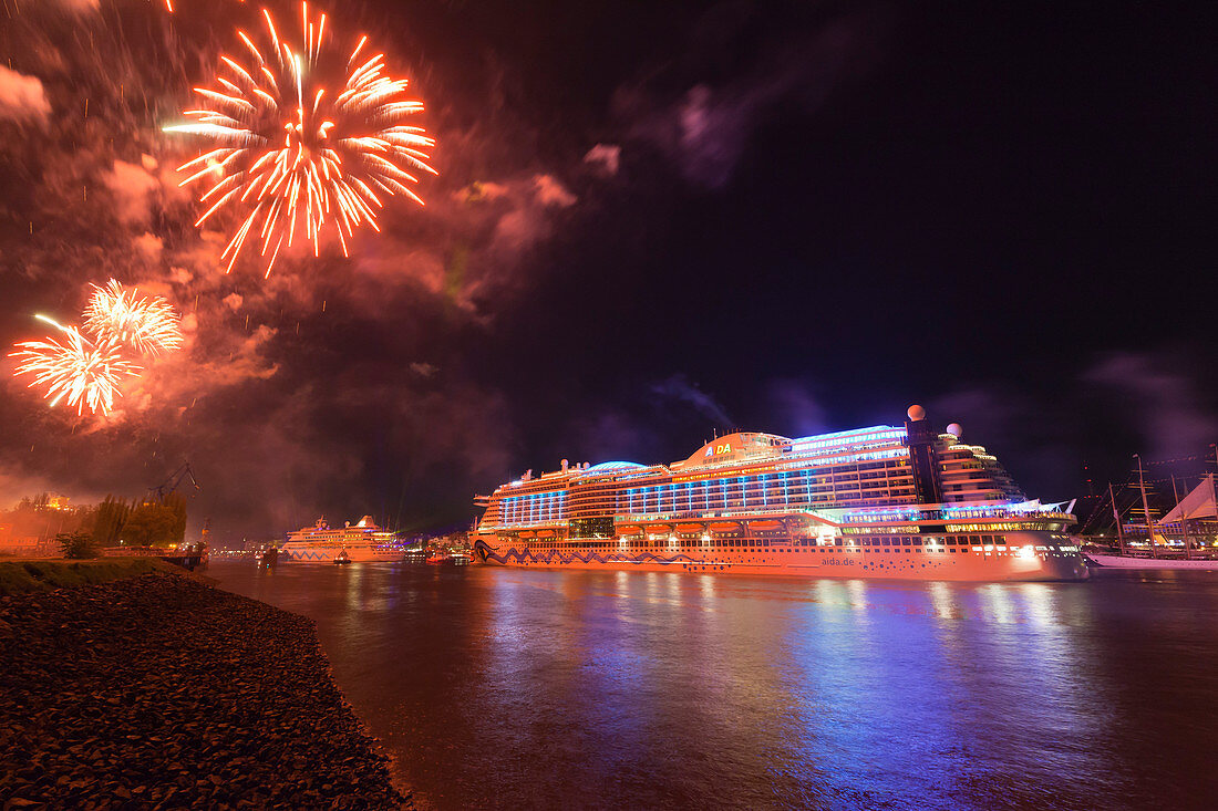 Fireworks during the launching ceremony of the cruise liner AIDAprima, Hamburg, Germany