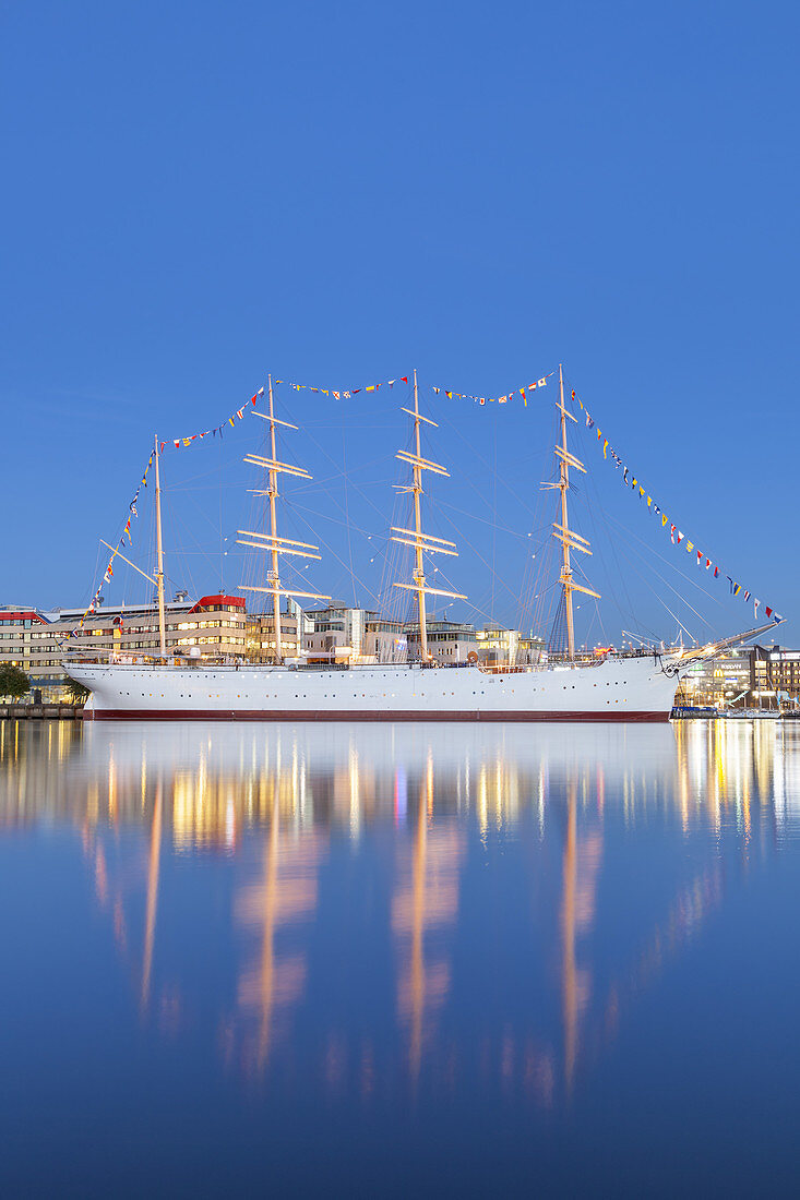 Tall Ship Viking in the harbour Lilla Brommen, Gothenburg, Bohuslän,  Götaland, Västra Götalands län, South Sweden, Sweden, Scandinavia, Northern Europe, Europe