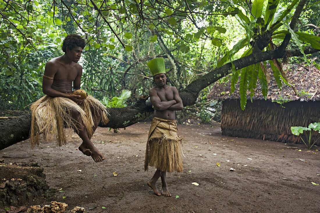 Traditionelles Leben im Iarofa Cultural Village auf der Insel Efate