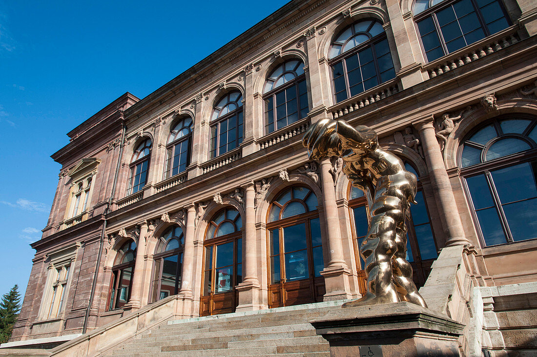 bronze sculpture Grosser Geist by Thomas Schuette, New Museum, Weimar, Thuringia, Germany