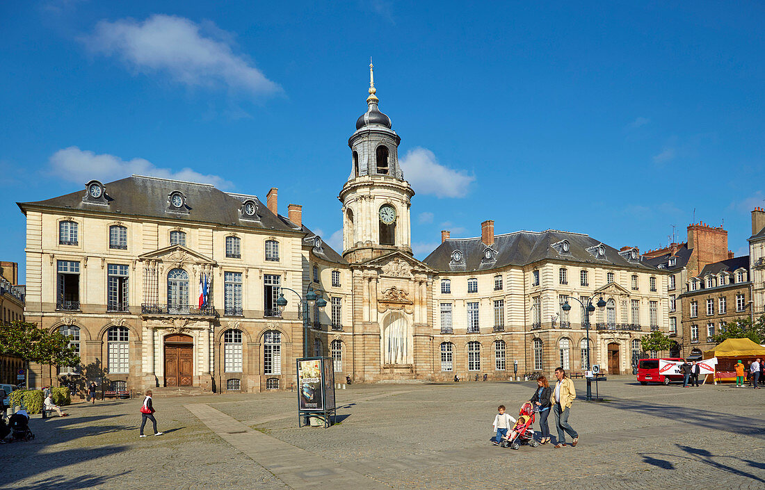  Place de la Mairieand, Hôtel de Villeat Rennes, Departement Ille-et-Vilaine, Brittany, France, Europe