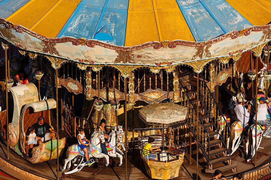 carousel, Parc de Atraccions, amusement park, Tibidabo, Barcelona, Catalunya, Catalonia, Spain, Europe