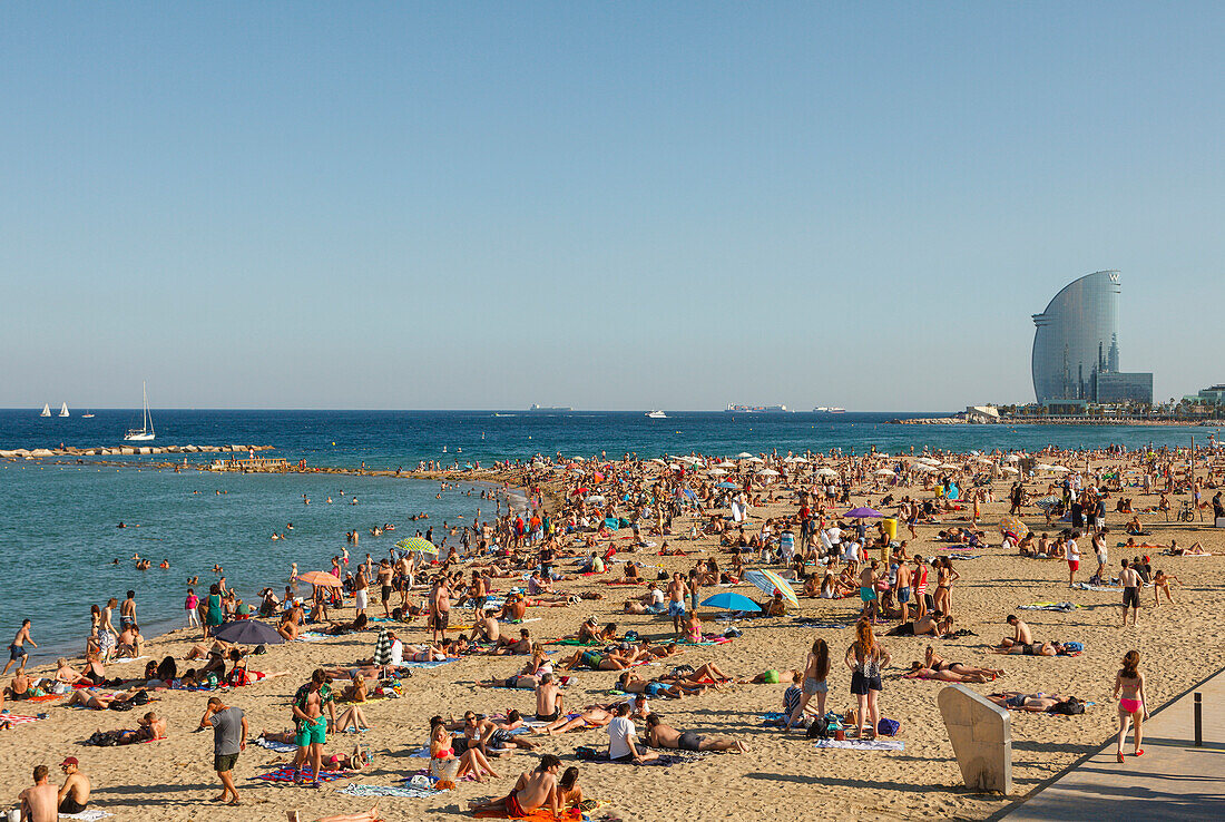 beach life, Platja de Barceloneta, beach, Hotel W Barcelona, Barceloneta, Barcelona, Catalunya, Catalonia, Spain, Europe