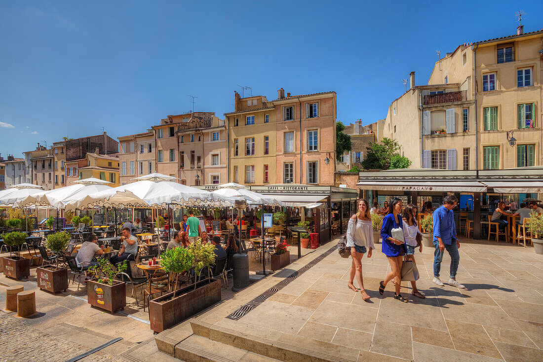 Street restaurant at Place des Cadeurs, Aix-en-Provence, Bouches-du-Rhone, Provence-Alpes-Cote d'Azur, France