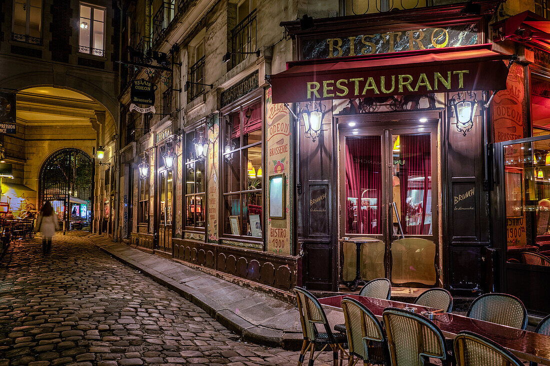 Parisian cafe, Paris, France, Europe