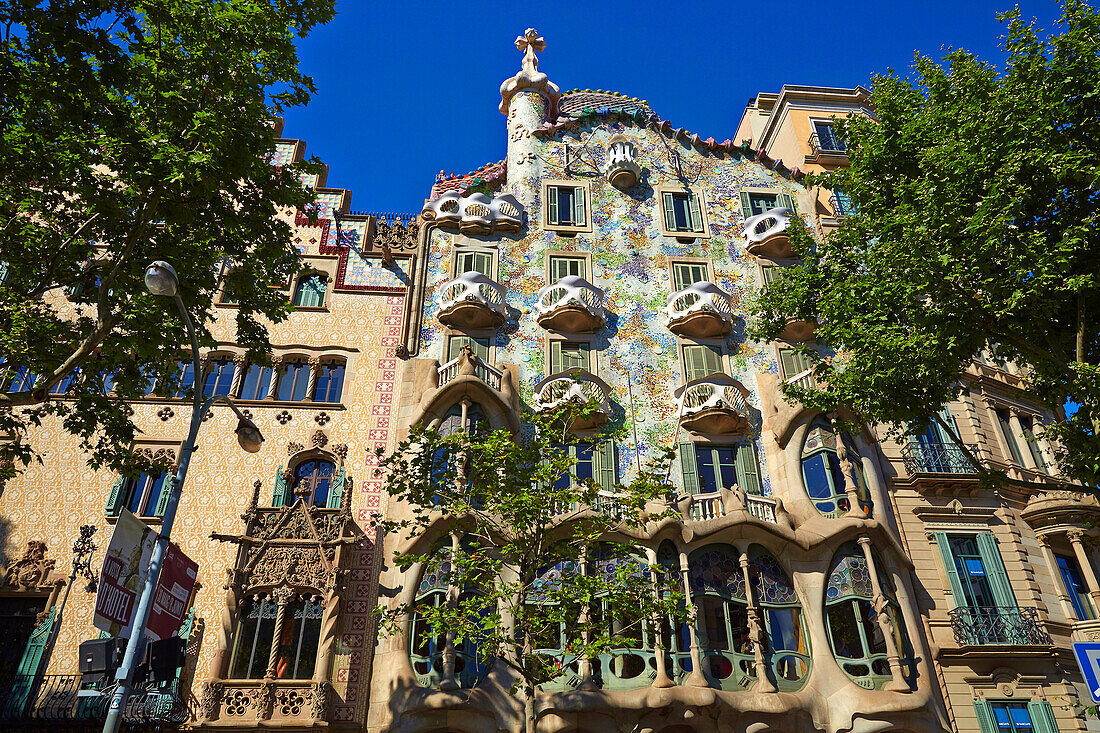 Casa Batlló von Antoni Gaudí, Architekt, 1904-1906. Passeig de Gracia. Barcelona. Katalonien. Spanien.