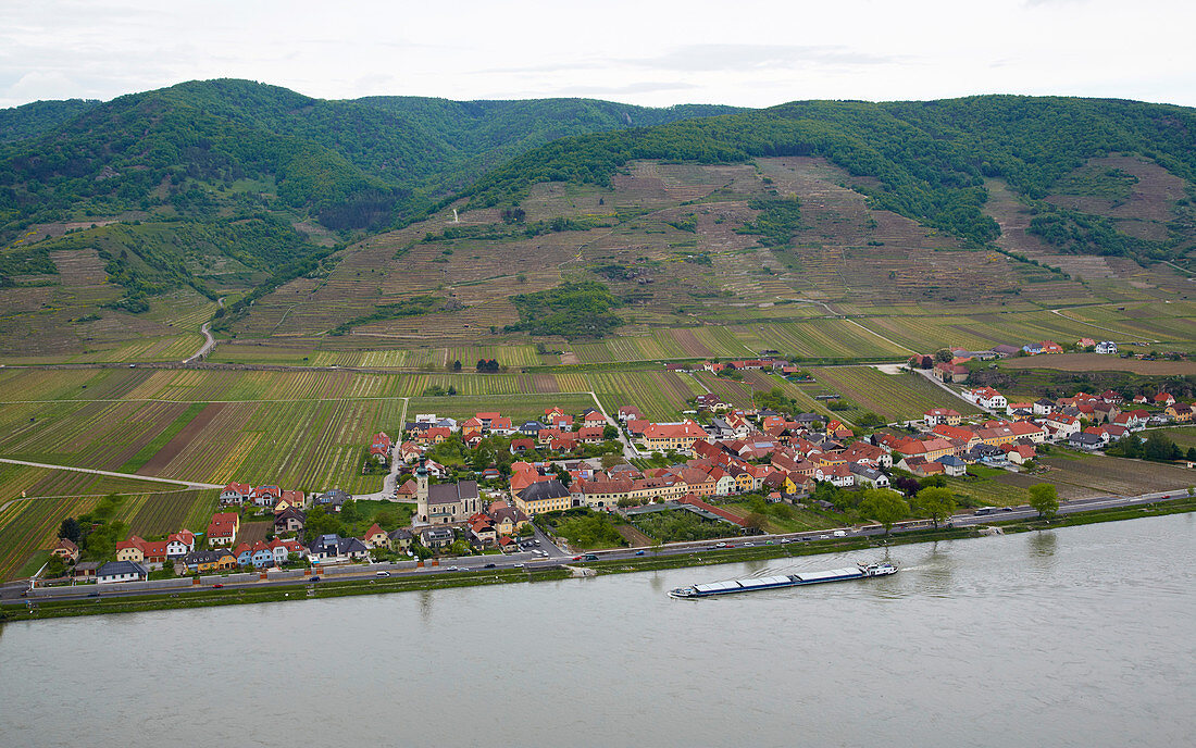 View from the Ferdinandswarte at Unterloiben , Wachau , River Danube , Niederösterreich , Lower Austria , Austria , Europe