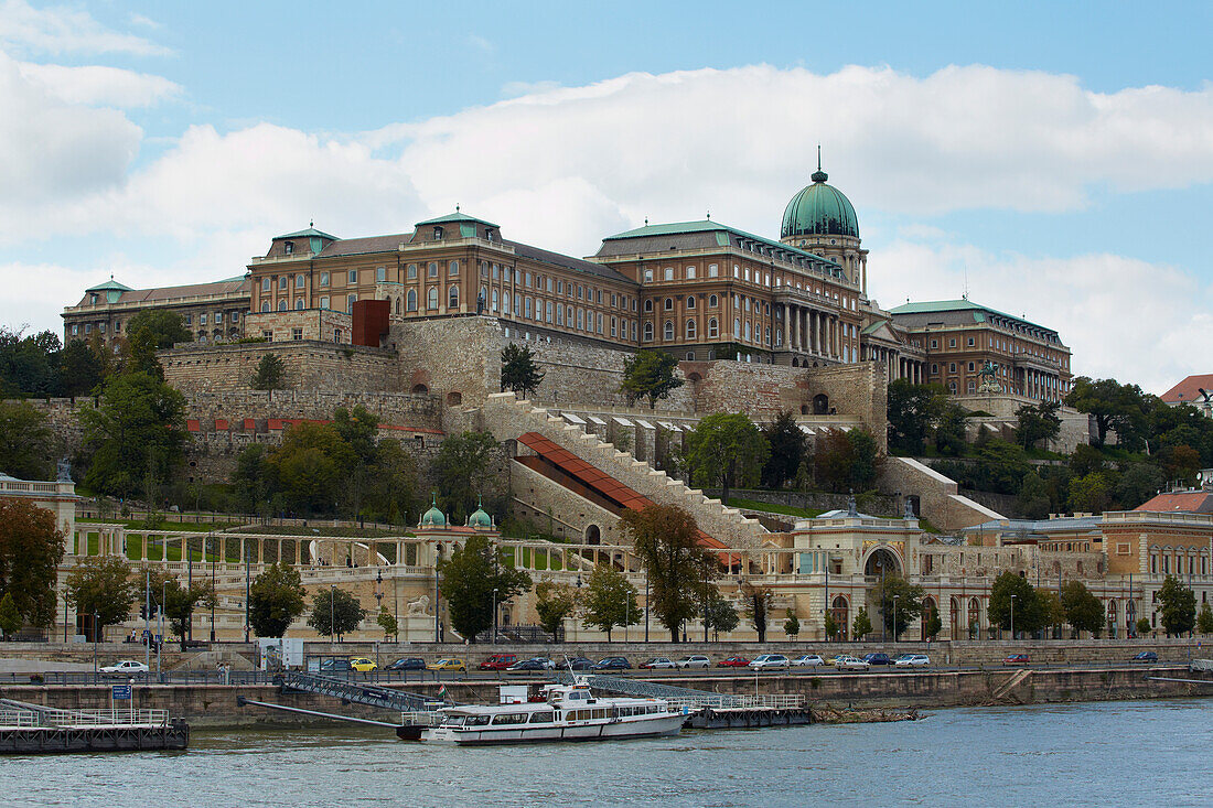 Burgpalast in Buda , Budapest , Donau , Ungarn , Europa