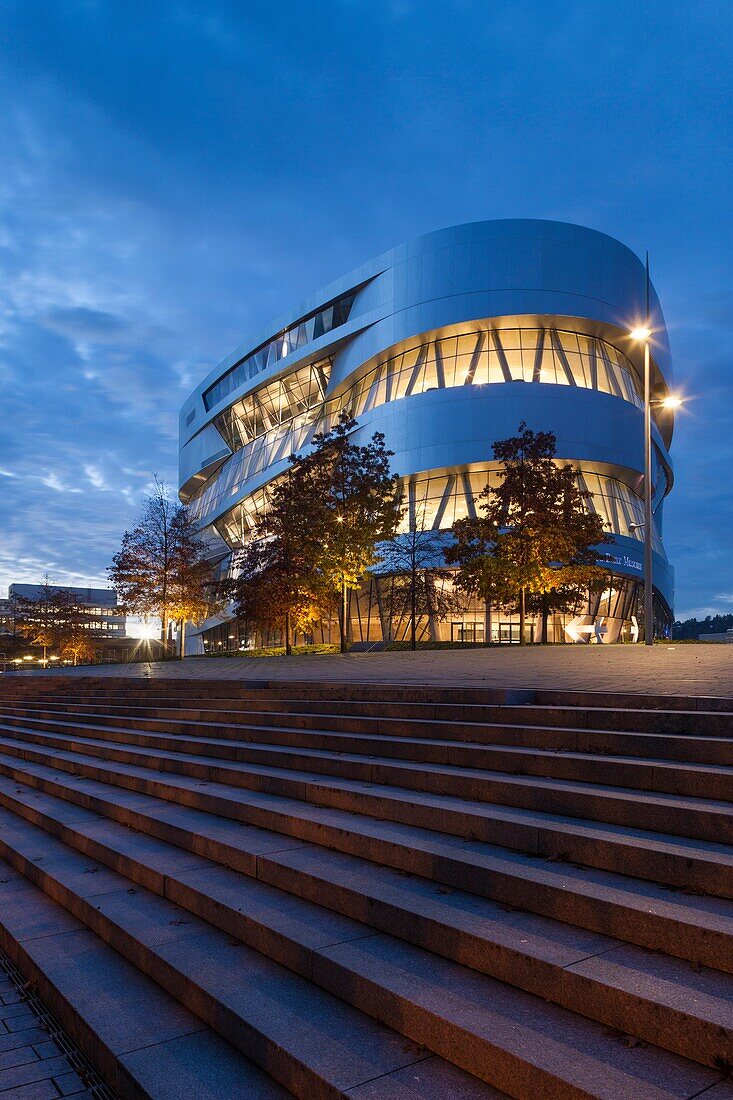 Germany, Baden-Wurttemburg, Stuttgart-Unter-Turkheim, Mercedes-Benz Museum building, dawn.