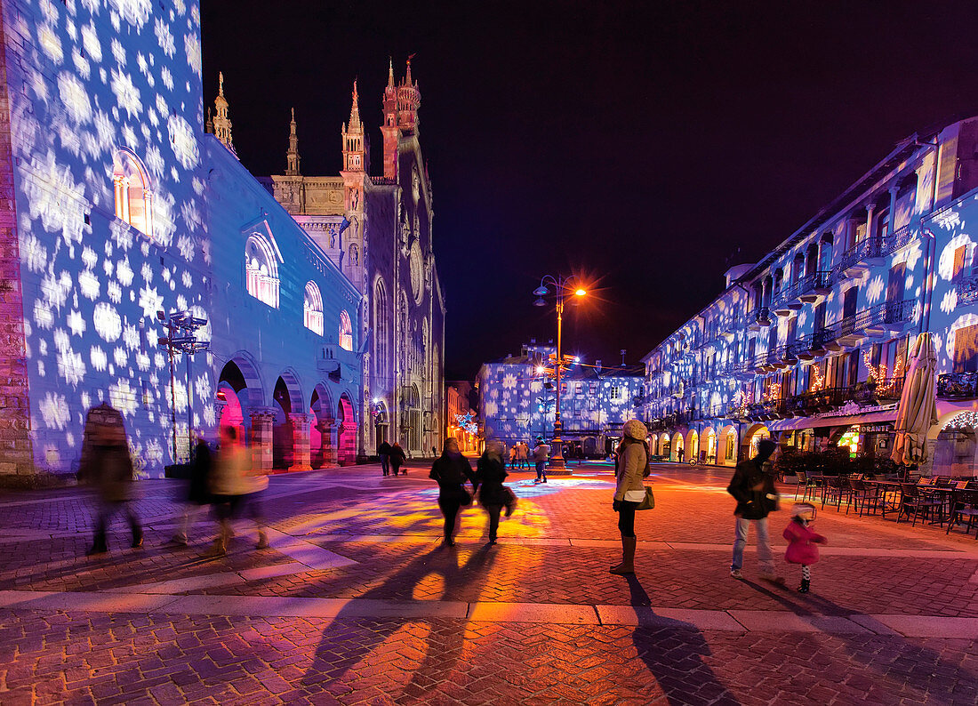 Christmas, Como, sqare, cathedral, Broletto palace, lombardy, italy