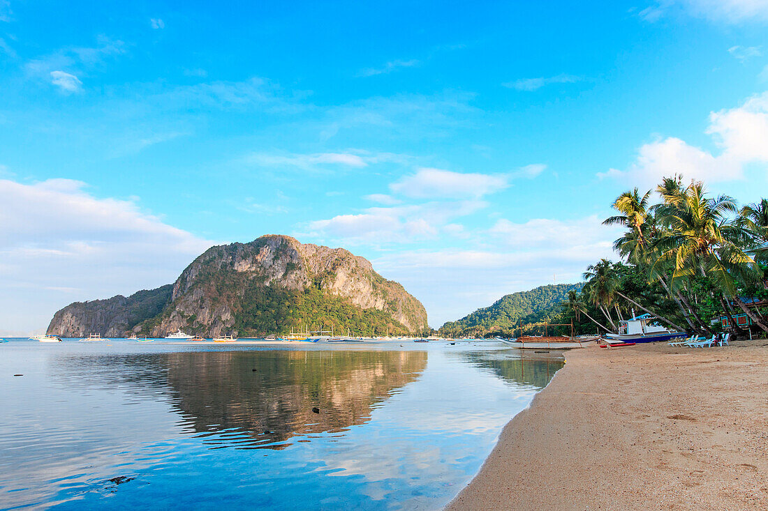 Sunset at Corong Corong beach, Palawan, Philippines