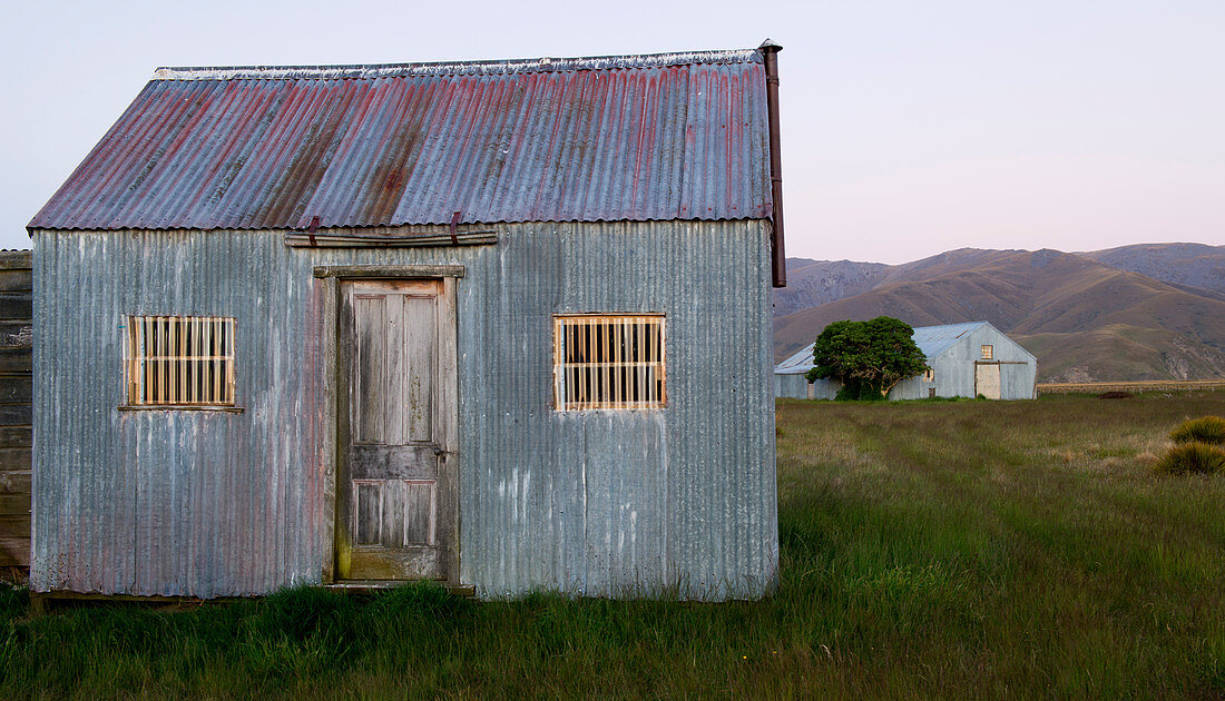 Einsame Schafstation in den Bergen der Hawkdun Range, Otago, Südinsel, Neuseeland