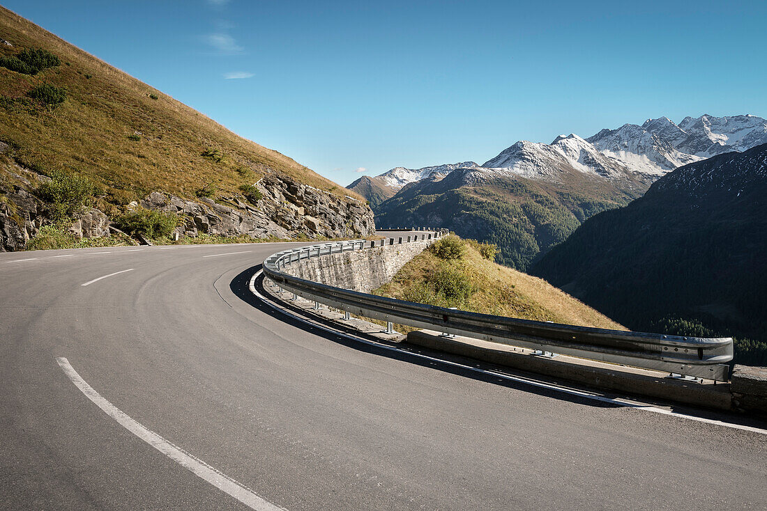 Großglockner Hochalpenstraße bei Kaiser Franz Josef Höhe, Hohe Tauern in den Alpen, Salzburg / Kärnten, Österreich, Europa