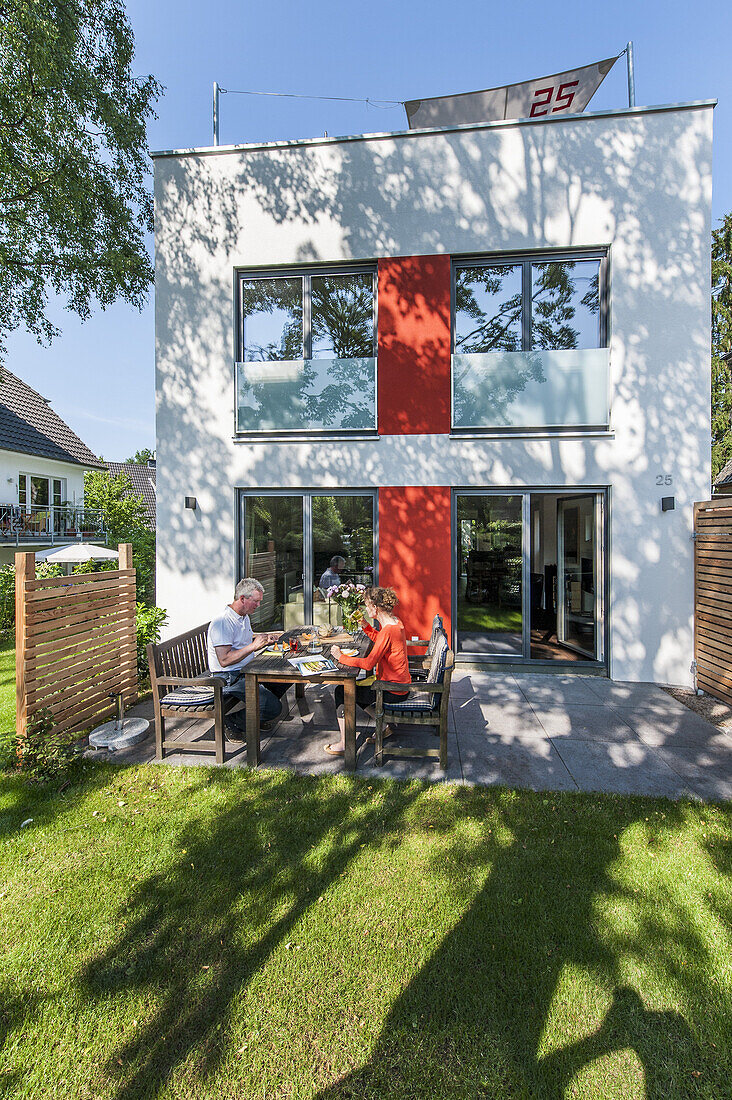 Modernes Einfamilienhaus in Hamburg, Norddeutschland, Deutschland