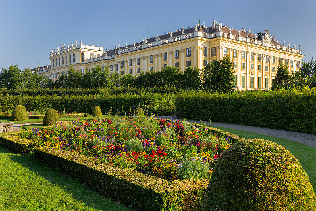 Bei der Kaiserfigur, Schloss Schönbrunn, Schönbrunner Schlosspark, 13. Bezirk, Wien, Österreich