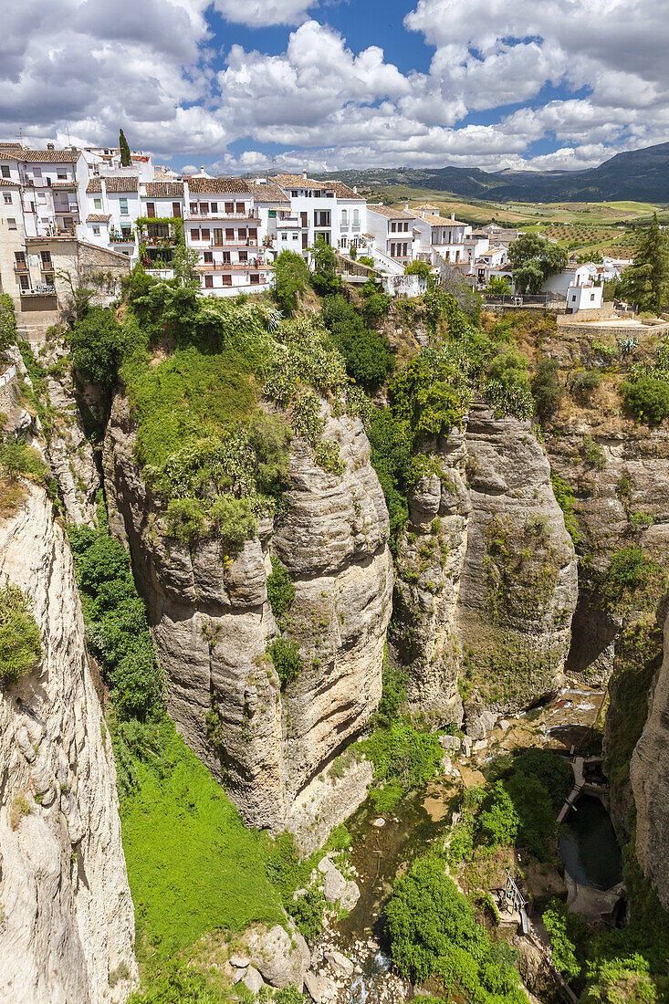 Houses on Edge of El Tajo gorge, Ronda, Malaga province, Andalusia, Spain, Europe.