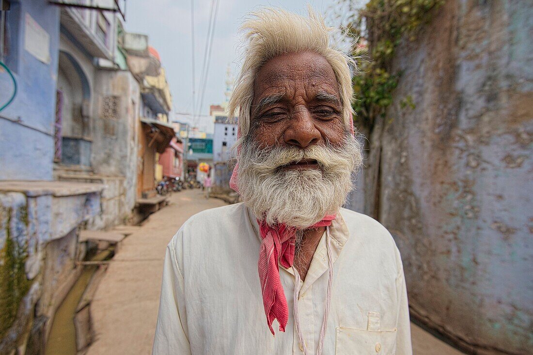 Elderly man in a narrow street of Bundi.
