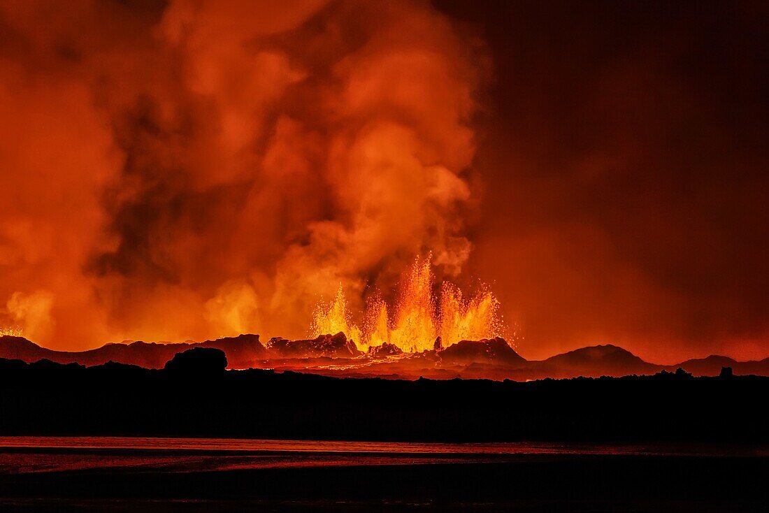 Lava fountains at night, eruption at the Holuhraun Fissure, near the Bardarbunga Volcano, Iceland.