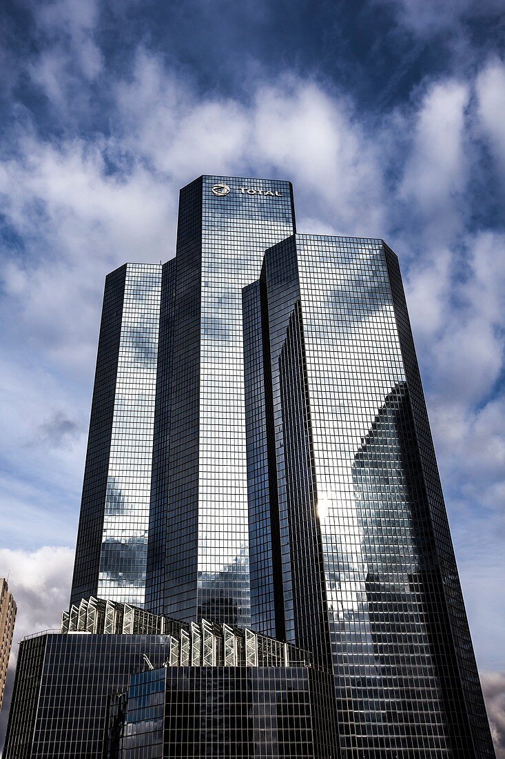 Tour Total-Wolkenkratzer in Paris-La Défense, Frankreich. in Paris-La Défense, Frankreich.