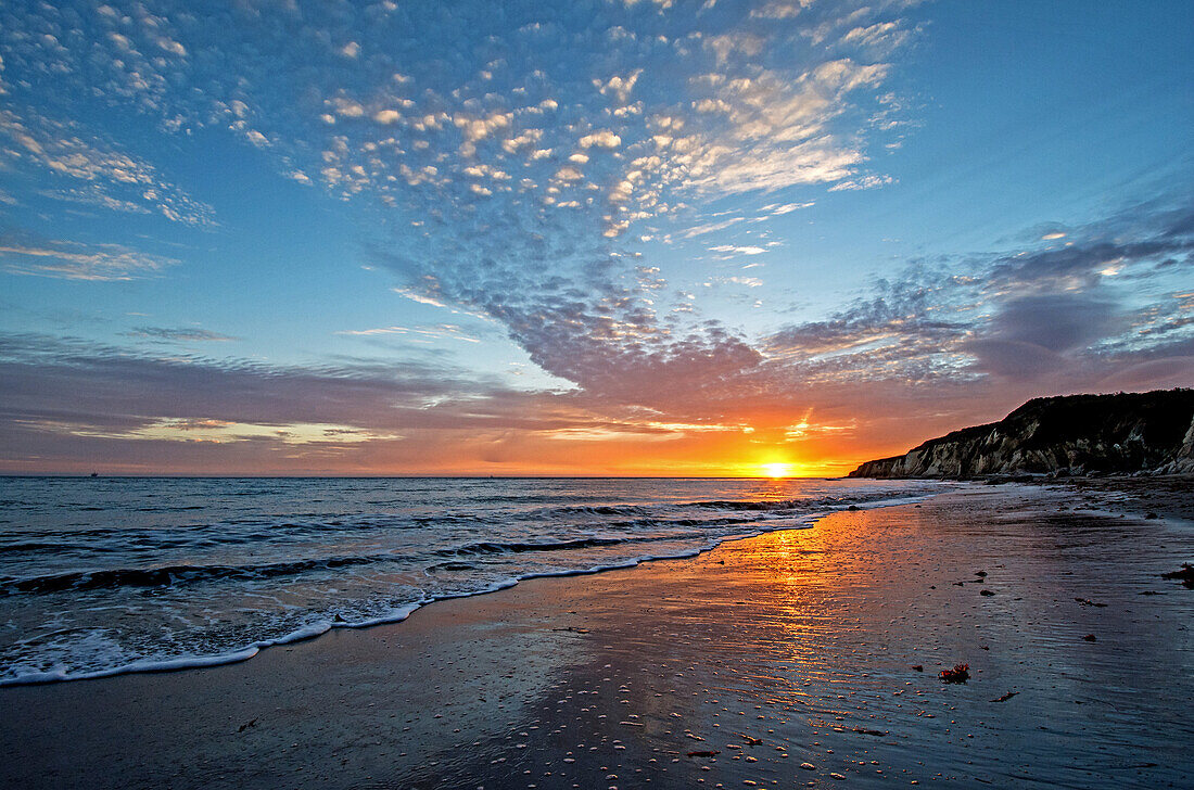 Santa Barbara, Sunset over the Pacific Ocean at Arroyo Hondo Beach near the city of Goleta in southern California.