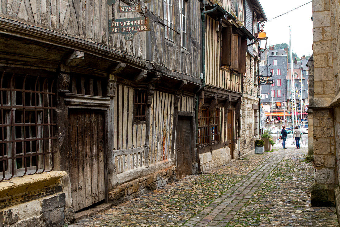 old alley, street, timber-framed houses, Museum Ethnographie et d'Art Populaire, Honfleur, Calvados, Normandy, France