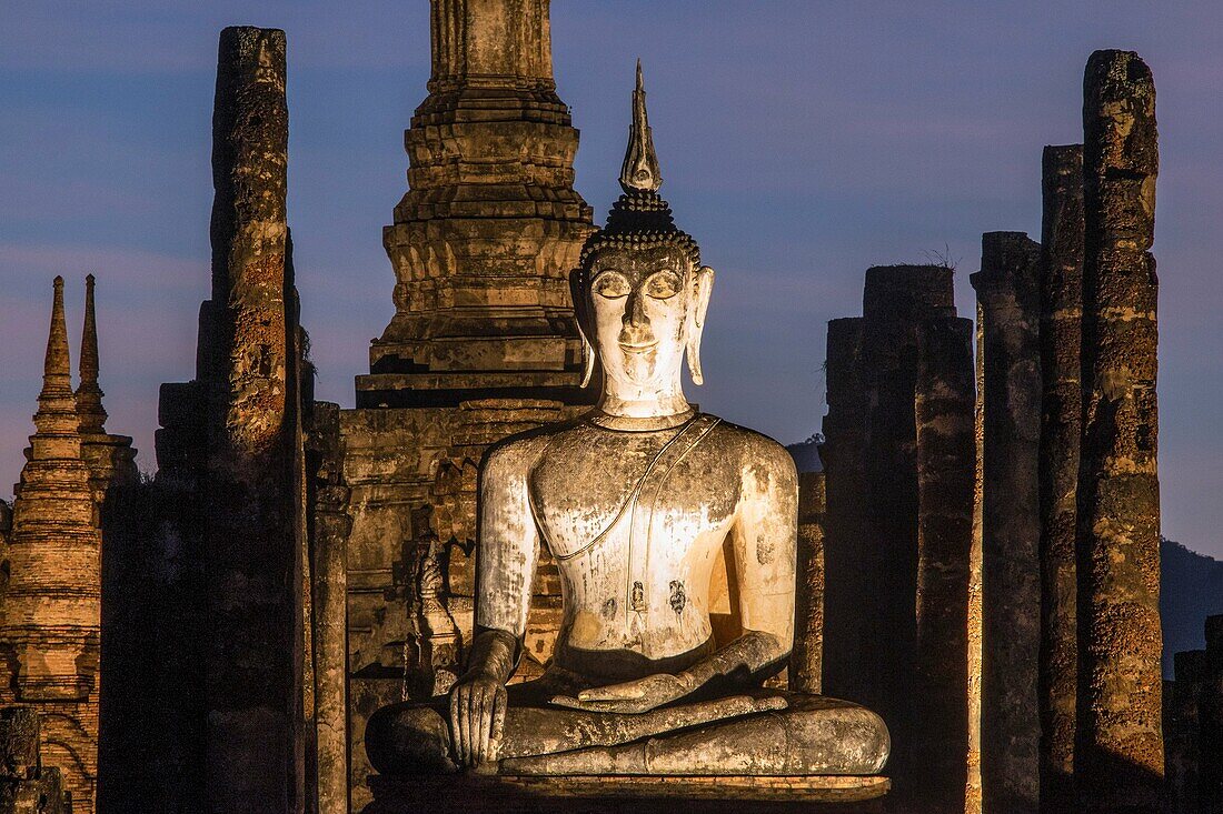 Asia. Thailand, old capital of Siam. Sukhothai archaeological Park, classified UNESCO World Heritage. Wat Mahatat at sunset.
