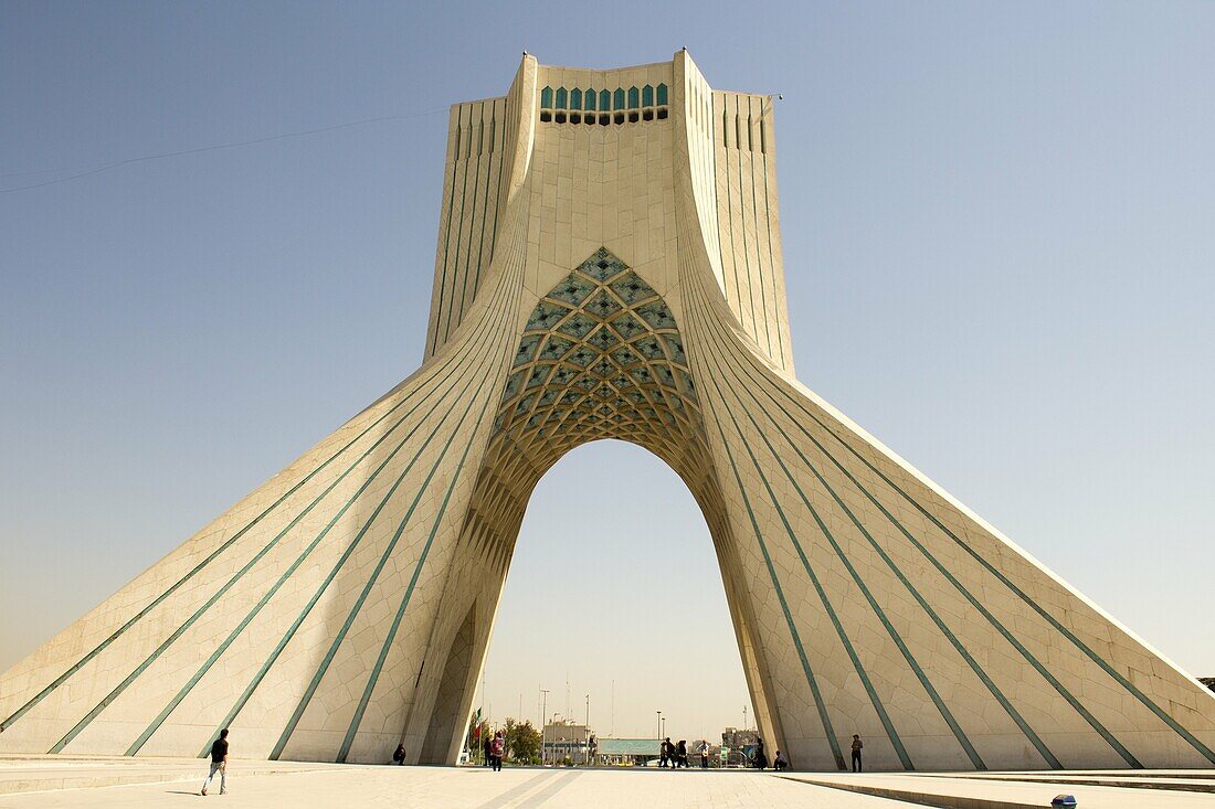 Image Azadi Tower in the Iranian capital Tehran, It is the most important monument in Iran and also called Statue of Liberty, It is a place for military reviews and protests in Iran.