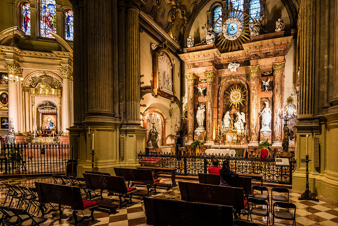 Ein Altar der Kathedrale Santa Iglesia Catedral Basílica de la Encarnación, Malaga, Andalusien, Spanien