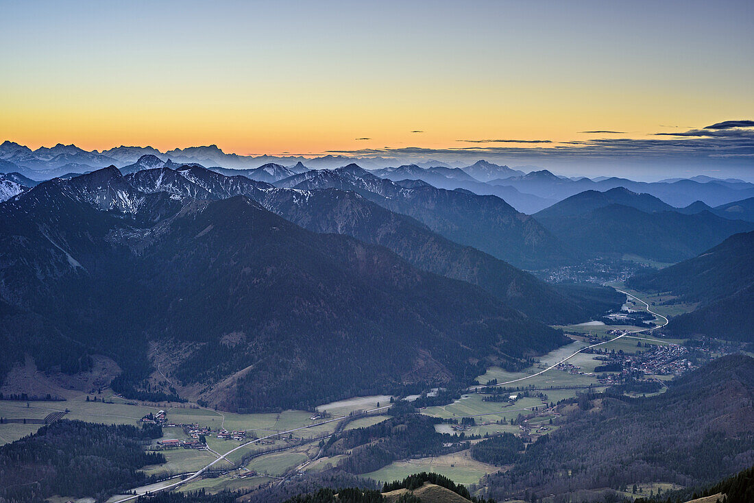 Valley of Leitzach with Bavarian Alps and Wetterstein in background, from Wendelstein, Wendelstein, Mangfall range, Bavarian Alps, Upper Bavaria, Bavaria, Germany