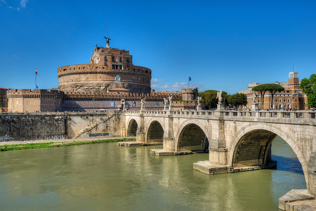 Engelsburg, Engelsbrücke, Tiber, Rom, Latium, Vatikan, Italien