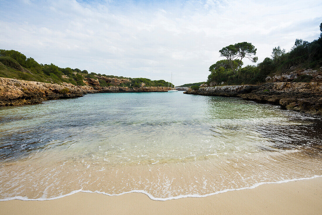 Bucht bei Cala d'Or, Mallorca, Balearen, Spanien
