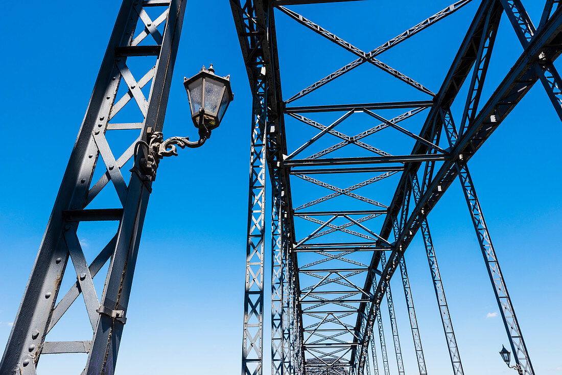 Die historische ''Alte Harburger Elbbrücke'' über die Süderelbe, Hamburg, Harburg, Deutschland