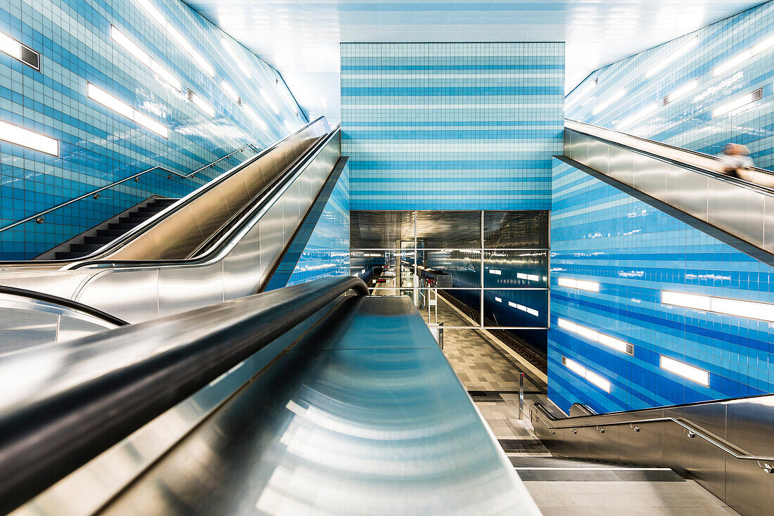 Der U-Bahnhof Überseequartier der neu gebauten Linie U4 in der Hafencity Hamburg, Hamburg, Hafencity, Deutschland