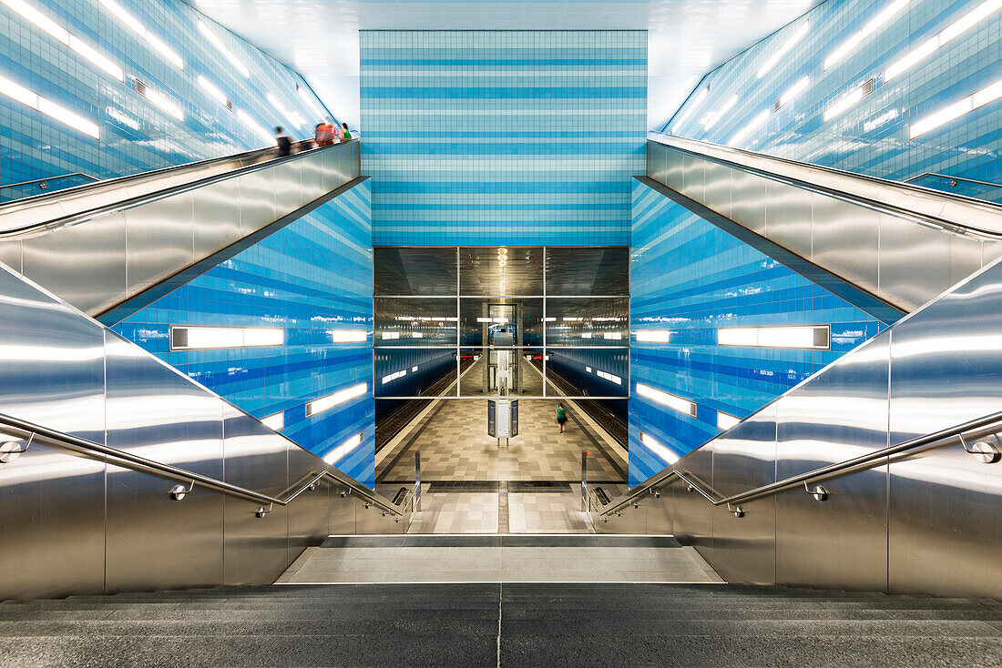 Der U-Bahnhof Überseequartier der neu gebauten Linie U4 in der Hafencity Hamburg, Hamburg, Hafencity, Deutschland