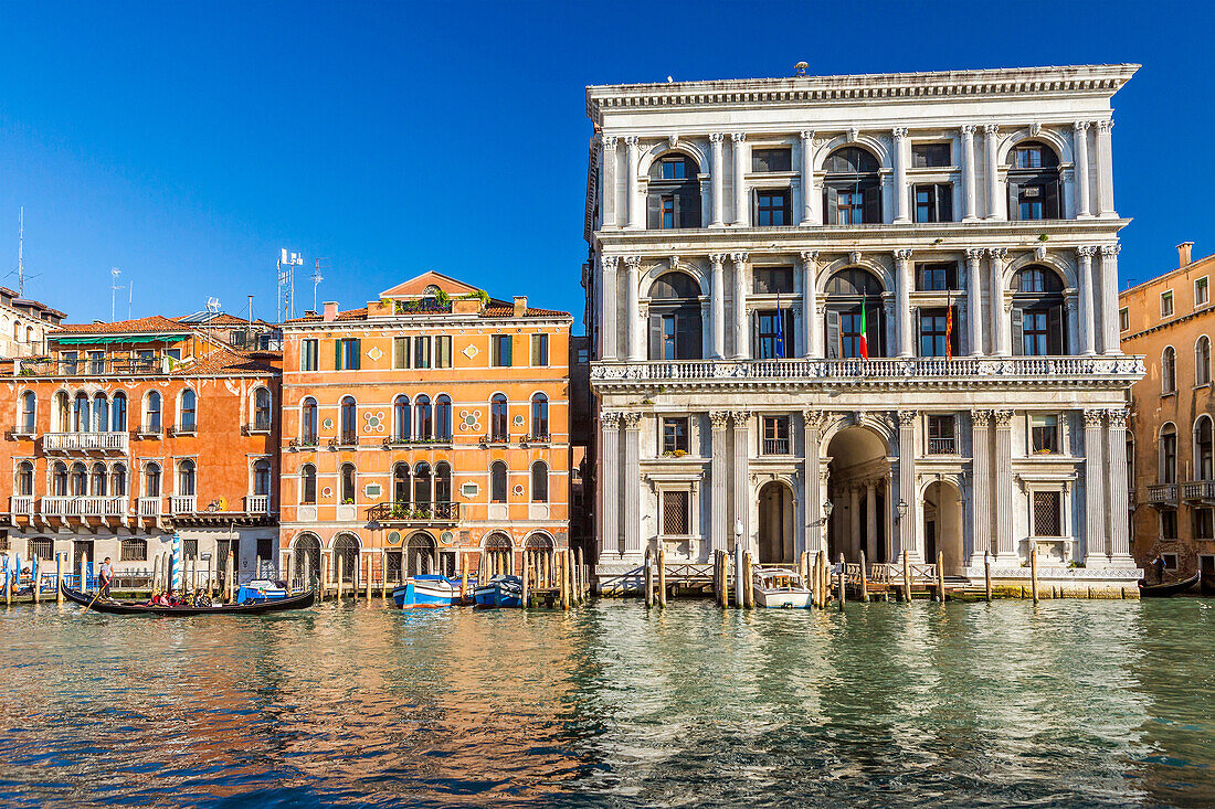 Ca' Farsetti seen from Riva del Vin, Grand Canal, Venice, Veneto, Italy, Europe.