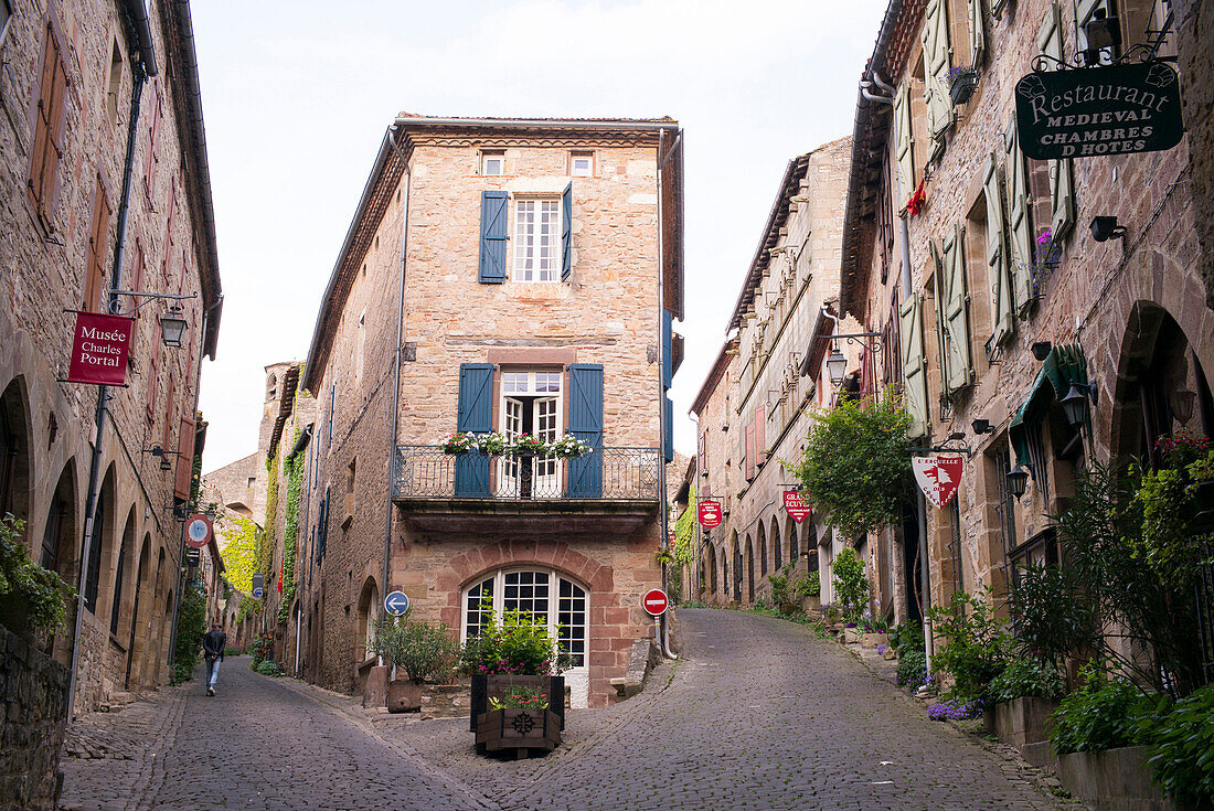 Old town,  Cordes-sur-Ciel, Tarn, Midi-Pyrénées, France