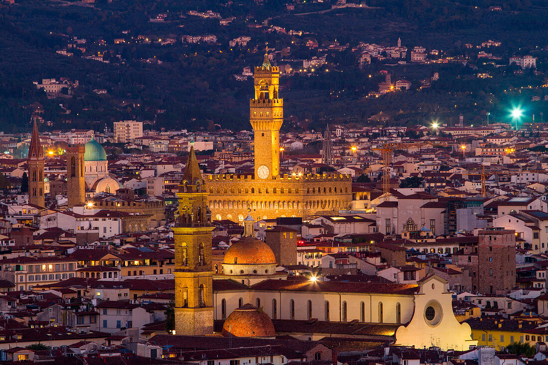 Europe, Italy, Tuscany. The historical center of Florence at first evening lights - City of Tuscany