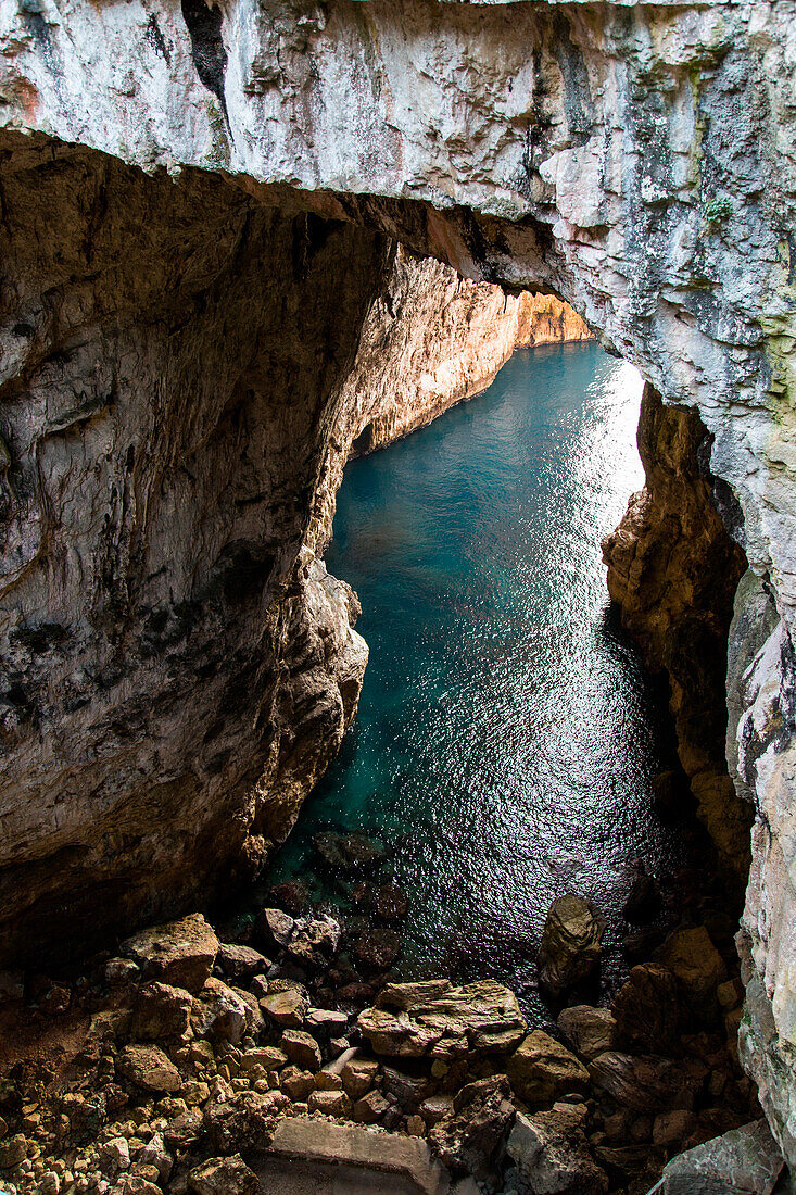 Europe, Italy, Lazio, Gaeta. Cave of the Turkish