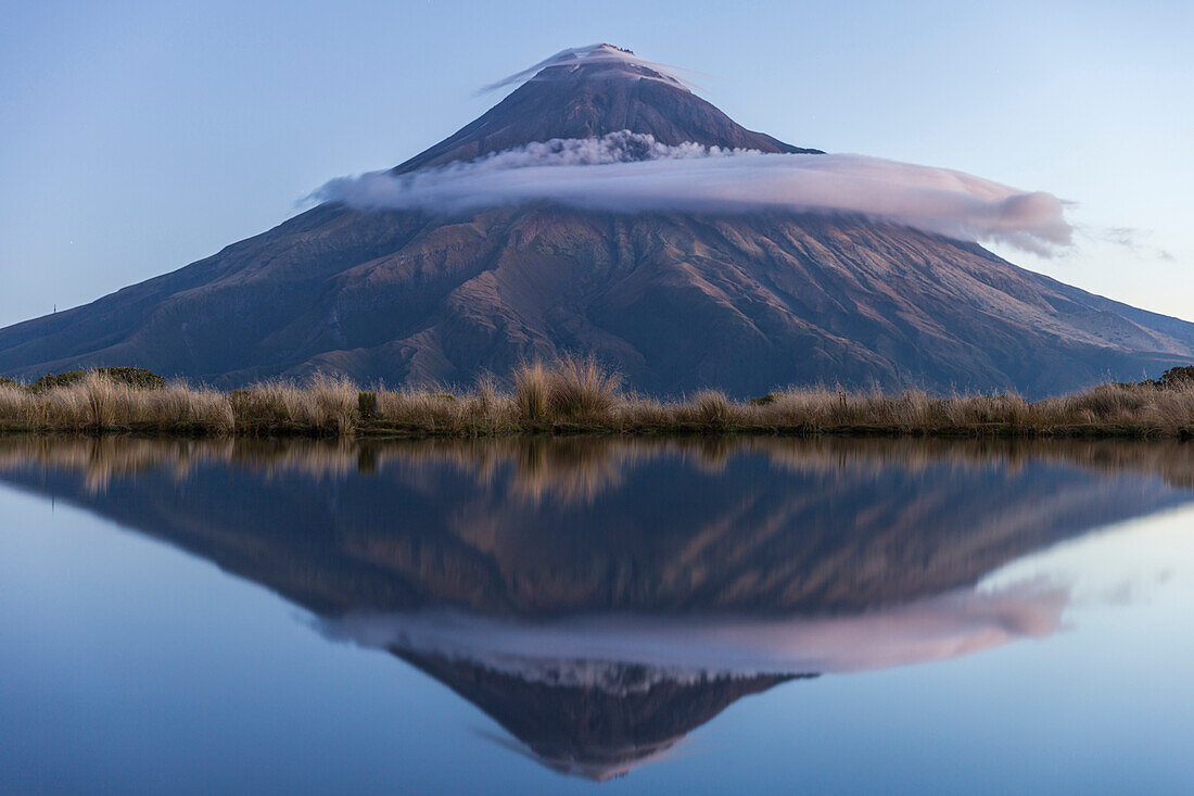 New Zealand, taranaki, volcano, mirror lake