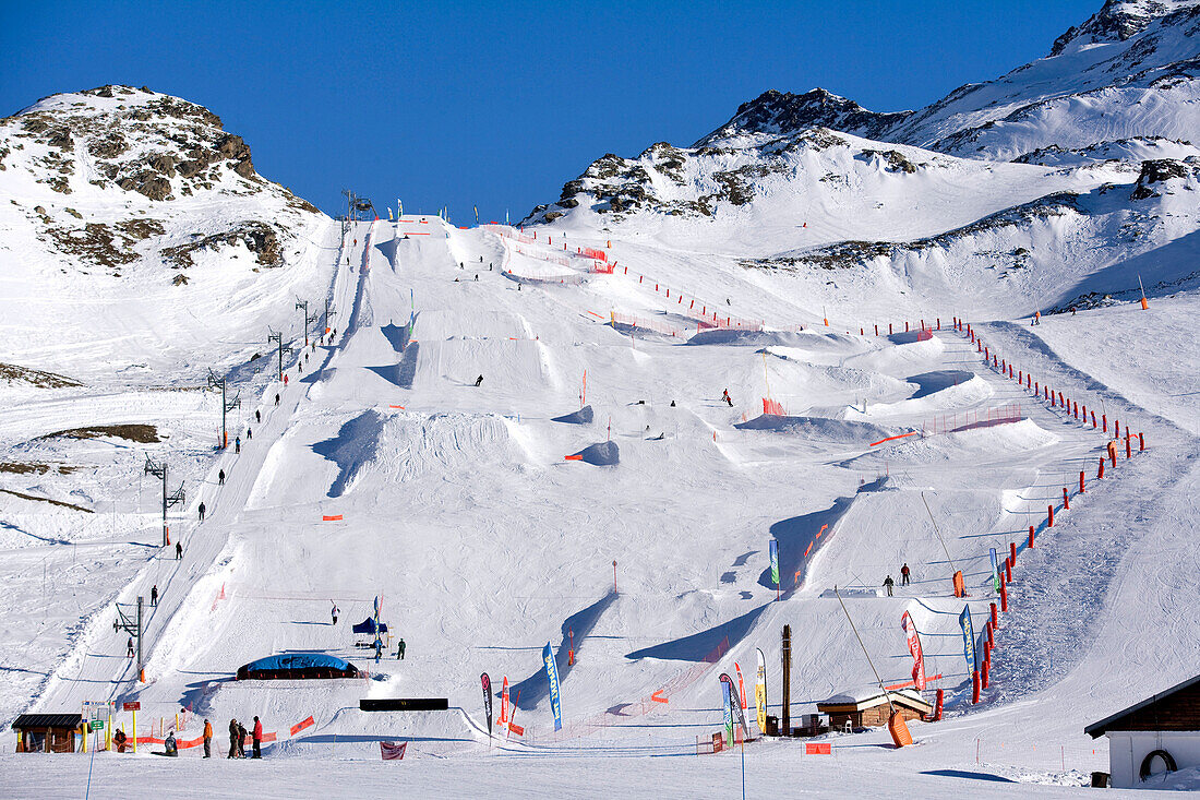 France, Savoie, Val Thorens, the snowpark de la Moutiere