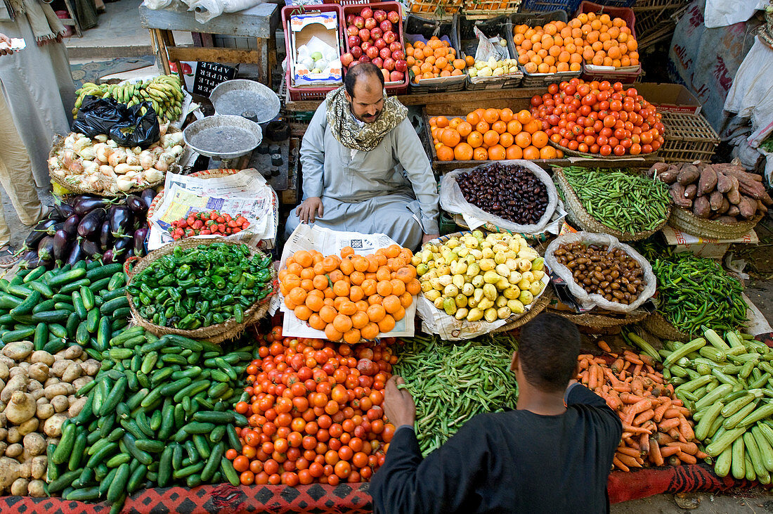 Egypt, Upper Egypt, Upper Egypt, Nile Valley, Luxor, souk